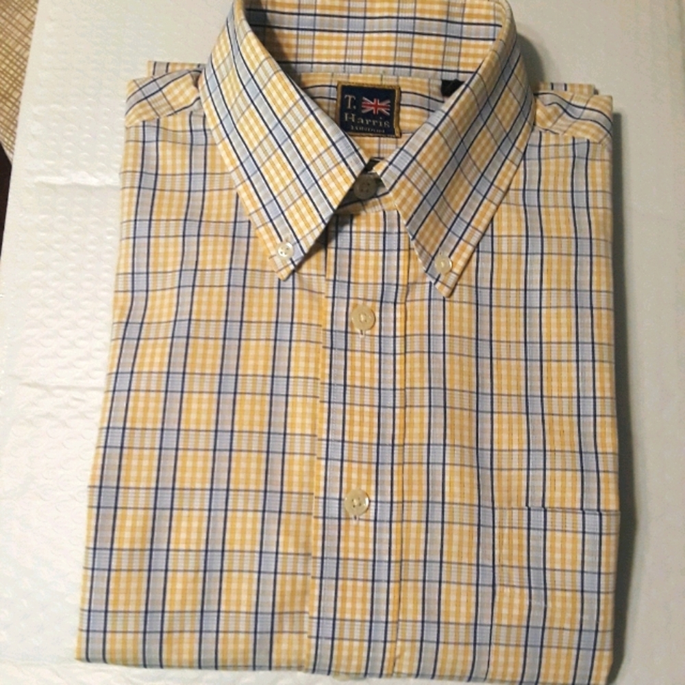 T. Harris Men's Button Down Dress Shirt.